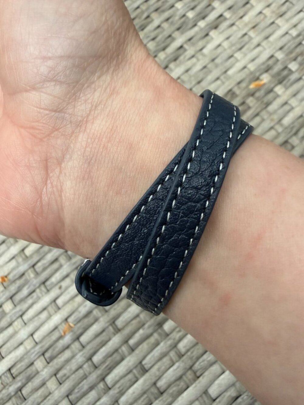Lia Sophia "Wrap Star" Silver/Navy Clasp w/ Leather Strap Wrap Bracelet - Picture 3 of 5